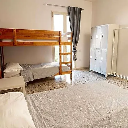 Glemerald Hostel